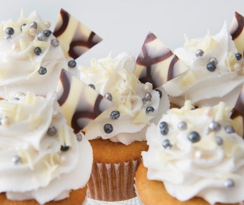 12 Gourmet Vanilla Cupcakes - Cakes, cookies & cupcakes,  Cupcakes - cupcakes, cakes, cookies, Georgie Porgie Cakes & Gifts - Georgie Porgie Cakes & Gifts